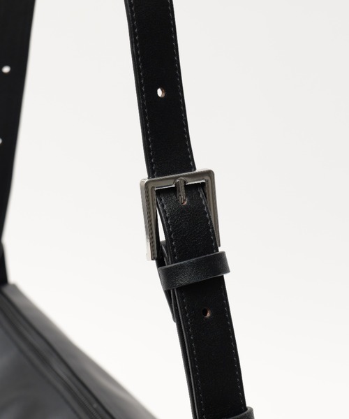 DEVICE（デバイス）の「DEVICE 2way ボディデザイン ショルダーバッグ ボディバッグ（ショルダーバッグ・レディース・ブラック・FREE）」の10枚目の写真