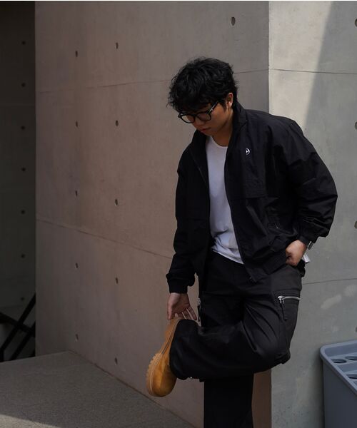 MUSINSA STANDARD（ムシンサスタンダード）の「リラックスドCRスcoopネック長袖Tシャツ[ホワイト]（Tシャツ/カットソー・メンズ・その他・SMALL/MEDIUM/LARGE/X-LARGE/XX-LARGE/XXX-LARGE）」の7枚目の写真