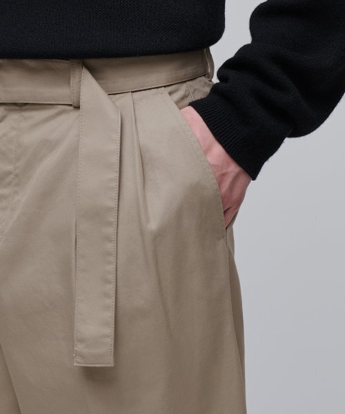 MUSINSA STANDARD（ムシンサスタンダード）の「セミバルーンベルト付きチノパンツ[ベージュ]（その他パンツ・メンズ・その他・40/38/42/34/32/30/31/33/26/28/29/27）」の6枚目の写真