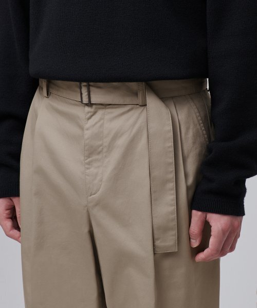 MUSINSA STANDARD（ムシンサスタンダード）の「セミバルーンベルト付きチノパンツ[ベージュ]（その他パンツ・メンズ・その他・40/38/42/34/32/30/31/33/26/28/29/27）」の8枚目の写真
