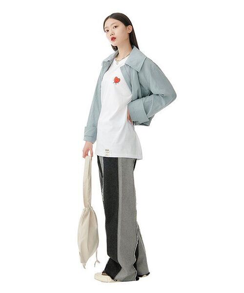 GRAVER（グレーバー）の「[UNISEX]図面ハートバックロゴバンファルティ_ホワイト（Tシャツ/カットソー・レディース・ホワイト・SMALL/MEDIUM/LARGE/X-LARGE）」の4枚目の写真