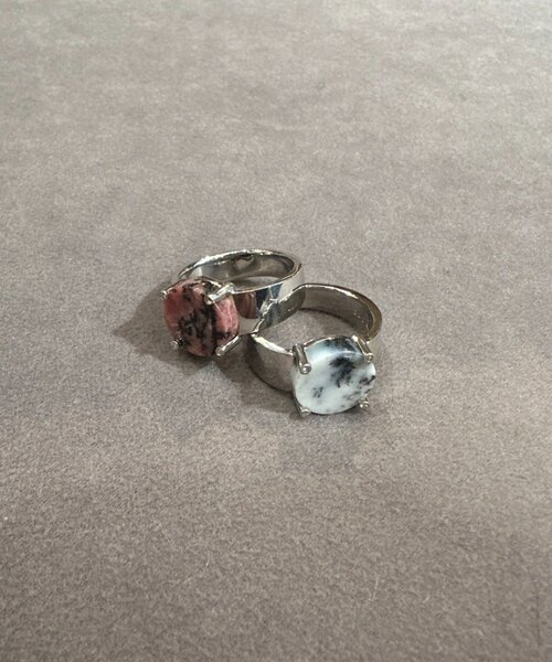 BEARDSLEY（ビアズリー）の「《±BALANCE》シルバーリング（リング・レディース・ホワイト/ピンク/ブルー/グリーン・11/13）」の7枚目の写真