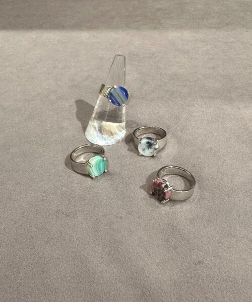 BEARDSLEY（ビアズリー）の「《±BALANCE》シルバーリング（リング・レディース・ホワイト/ピンク/ブルー/グリーン・11/13）」の13枚目の写真