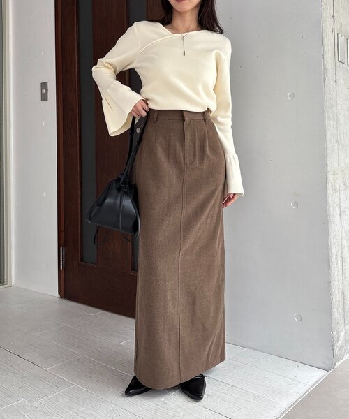 CAPRICIEUX LE'MAGE（カプリシューレマージュ）の「フレア袖アシメネックニット（ニット/セーター・レディース・ブラック/ブラウン/ホワイト系その他・FREE）」の15枚目の写真