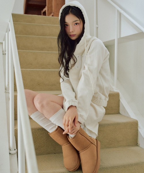 ZEROPLANET（ゼロプラネット）の「クロエベルボアフードジップアップ [アイボリー]（パーカー・レディース・アイボリー・SMALL/MEDIUM）」の5枚目の写真