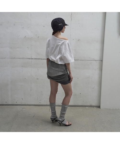 LCDC TM(エルシーディーシーティーエム)の「SHEER FRILL LAYERED KNIT SKIRT (GREY)(スカート・レディース・アッシュグレー・OS)」の2枚目の写真