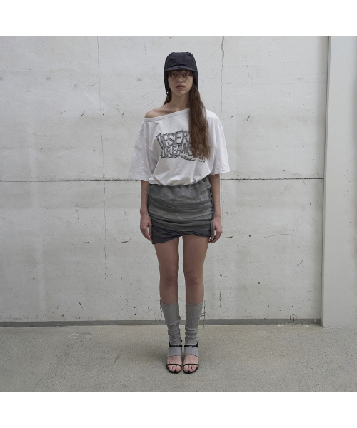 LCDC TM(エルシーディーシーティーエム)の「SHEER FRILL LAYERED KNIT SKIRT (GREY)(スカート・レディース・アッシュグレー・OS)」の3枚目の写真