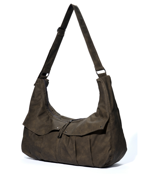 IDWS(アイドンワナセル)の「Mega Loop Hobo Bag Brown(メッセンジャーバッグ・レディース・その他・OS)」の10枚目の写真