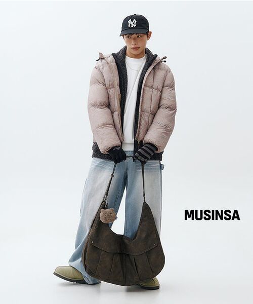 IDWS(アイドンワナセル)の「Mega Loop Hobo Bag Brown(メッセンジャーバッグ・レディース・その他・OS)」の5枚目の写真