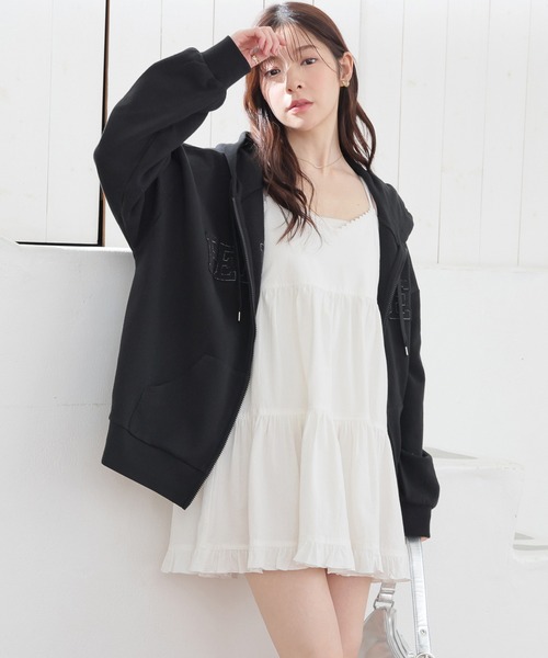 Honeys（ハニーズ）の「ミニティアードワンピース（ワンピース・レディース・ホワイト/ブラック・L/LL/M/S）」の2枚目の写真