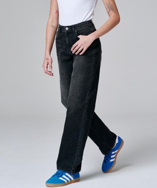 MALOUPE(マロップ)の「9126 ワイドウォッシングデニムパンツ (ブラック)(デニムパンツ・レディース・ブラック・26/28/30)」の3枚目の写真