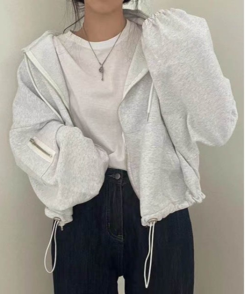 AMELY(エミリー)の「裏起毛 ドロスト ショート ジップアップ パーカー(パーカー・レディース・ブラック/オートミール/ブラウン/グレー・フリー)」の6枚目の写真