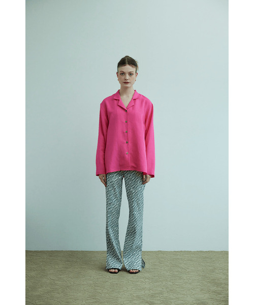 KOOKEESEE(クキシ)の「セミブーツカットラミプリントスリットパンツ_ホワイト(その他パンツ・レディース・その他・SMALL/MEDIUM)」の2枚目の写真