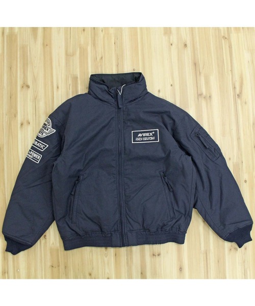 AVIREX(アヴィレックス)の「NYLON STAND BLOUSON "50TH EDITION"(ブルゾン・メンズ・セージグリーン/ブラック/ネイビー・XXL/XL/L/M)」の13枚目の写真