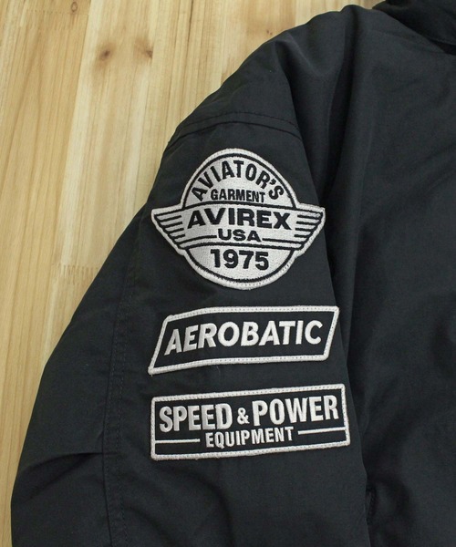 AVIREX(アヴィレックス)の「NYLON STAND BLOUSON "50TH EDITION"(ブルゾン・メンズ・セージグリーン/ブラック/ネイビー・XXL/XL/L/M)」の19枚目の写真