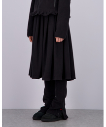 LO AXUAL（ロ・アクシュアル）の「FLEECE MIDI WARMER SKIRT_BLACK（スカート）」