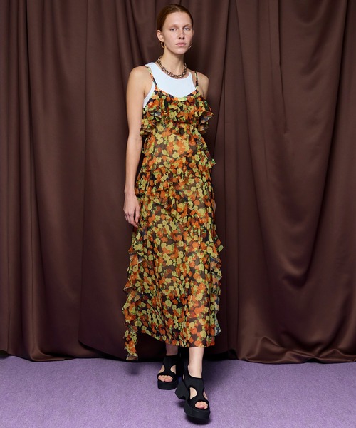 MAISON SPECIAL(メゾンスペシャル)の「【2026SPRING PRE-ORDER】Side-Open Stretch Sandals/サイドオープンストレッチサンダル(サンダル・レディース・チャコールグレー/ブラック・38/37/36)」の3枚目の写真