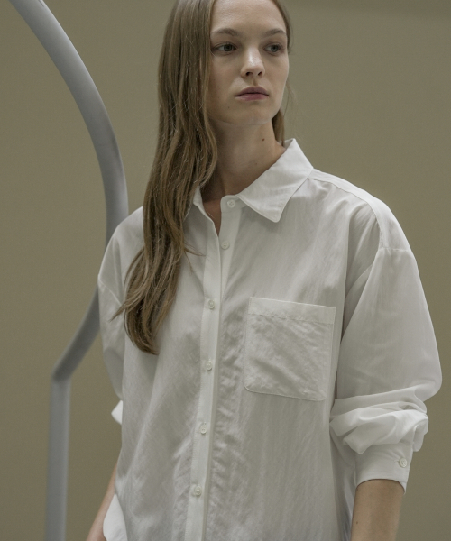 KNOWNBETTER（ノウンベター）の「Back string blouse [KNFW02BL05]_Ivory（シャツ/ブラウス・レディース・アイボリー・FREE）」の4枚目の写真