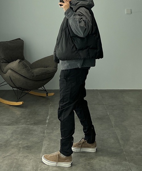 WESTBOY（ウエストボーイ）の「軽量 オーバーサイズ パッファー ダウンベスト WO25W14OT02（ダウンベスト・メンズ・ブラック/ブラウン・L/M/XL）」の8枚目の写真