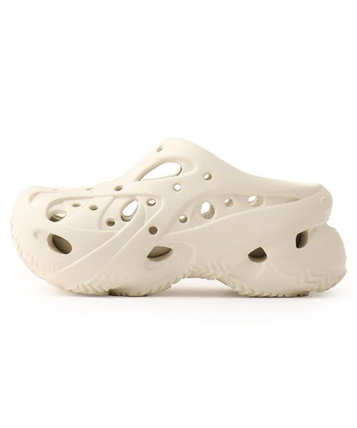 crocs(クロックス)の「crocs Caged Clog / クロックス ケージド クロッグ(サンダル・レディース・アイボリー・22.0cm/23.0cm/24.0cm/25.0cm)」の4枚目の写真
