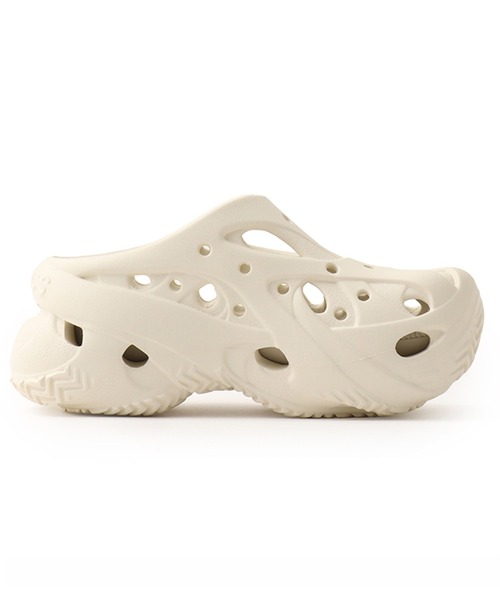 crocs(クロックス)の「crocs Caged Clog / クロックス ケージド クロッグ(サンダル・レディース・アイボリー・22.0cm/23.0cm/24.0cm/25.0cm)」の5枚目の写真