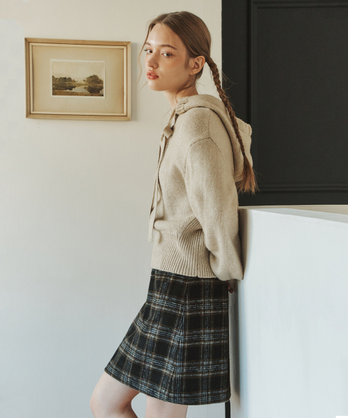 ZEROSTREET(ゼロストリート)の「ハーシーチェックスカート / ブラウニーブラック(スカート・レディース・ブラック・LARGE/MEDIUM/SMALL)」の3枚目の写真