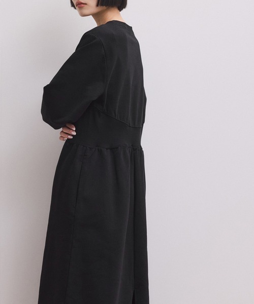 ADAM ET ROPE'（アダムエロペ）の「【WEB限定】ウエストリブスウェットワンピース（ワンピース・レディース・ブラック/グレー・FREE）」の9枚目の写真