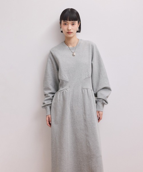 ADAM ET ROPE'（アダムエロペ）の「【WEB限定】ウエストリブスウェットワンピース（ワンピース・レディース・ブラック/グレー・FREE）」の13枚目の写真