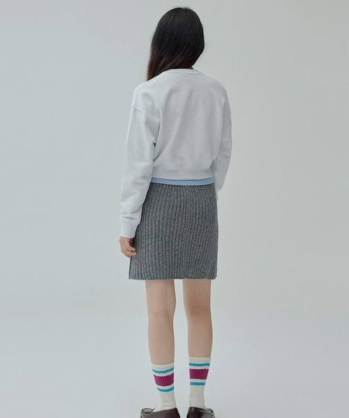 COVERNAT（カバーナット）の「WOMEN'S CROP CLOVER EMBROIDERY MAN-TO-MAN（スウェット・レディース・グレー系その他/ダークブルー・MEDIUM/SMALL）」の5枚目の写真