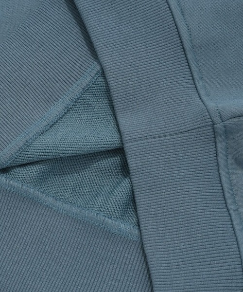 COVERNAT（カバーナット）の「WOMEN'S CROP CLOVER EMBROIDERY MAN-TO-MAN（スウェット・レディース・グレー系その他/ダークブルー・MEDIUM/SMALL）」の17枚目の写真