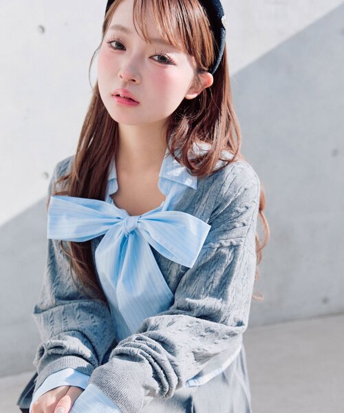 OLIVE des OLIVE(オリーブデオリーブ)の「PREPPY カーデ(カーディガン/ボレロ・レディース・ネイビー/ピンク/オフホワイト/トップグレー・FREE)」の1枚目の写真