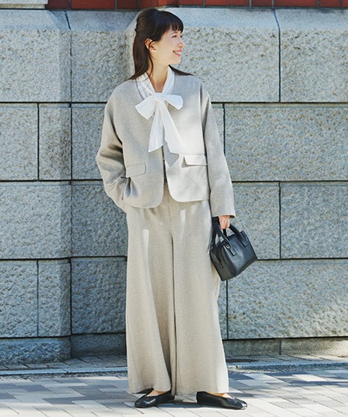 studio CLIP(スタディオクリップ)の「【WEB限定】アイロンいらずジャケットセット《オケージョン2026SS》(スーツセット・レディース・ネイビー/ベージュ系その他/ブラック・フリー(L)/FREE/PF)」の2枚目の写真