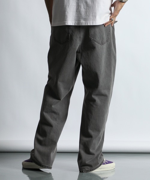 The DUFFER of ST.GEORGE(ザダファーオブセントジョージ)の「【WEB限定アイテム】STRAIGHT BAGGY JEANS:ブリーチ加工 ワイドストレート バギージーンズ(デニムパンツ・メンズ・ライトグレー・X-LARGE/LARGE/MEDIUM/SMALL)」の6枚目の写真