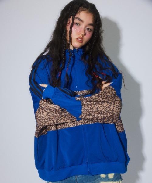 Candy Stripper（キャンディストリッパー）の「BRAVE DINOSAUR JERSEY ブルゾン（ブルゾン・レディース・ピンク/ブルー/ブラック・FREE）」の4枚目の写真