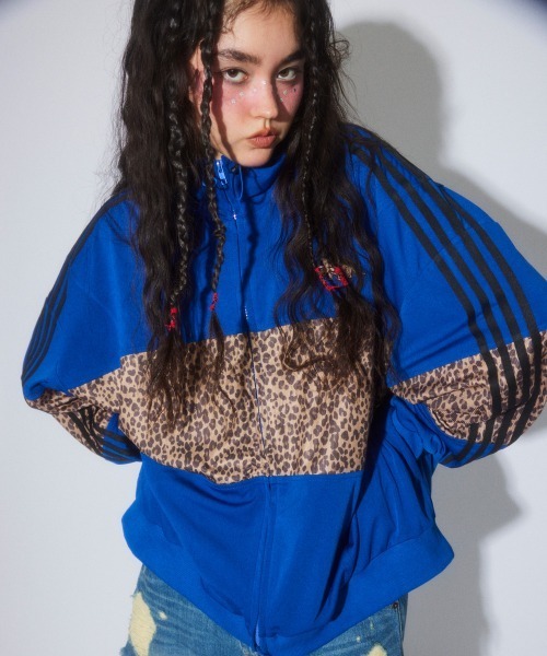 Candy Stripper（キャンディストリッパー）の「BRAVE DINOSAUR JERSEY ブルゾン（ブルゾン・レディース・ピンク/ブルー/ブラック・FREE）」の7枚目の写真