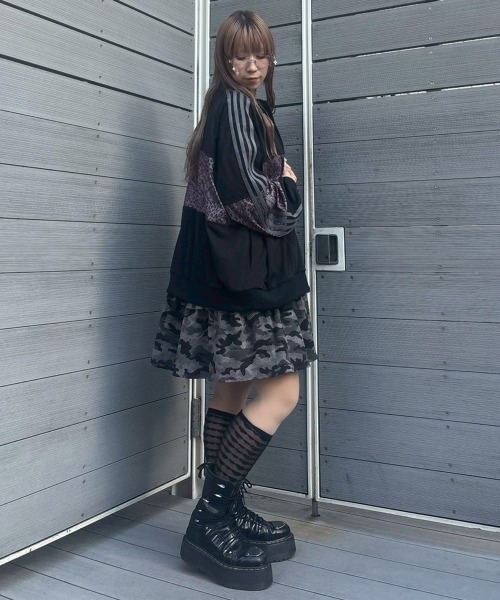 Candy Stripper（キャンディストリッパー）の「BRAVE DINOSAUR JERSEY ブルゾン（ブルゾン・レディース・ピンク/ブルー/ブラック・FREE）」の15枚目の写真