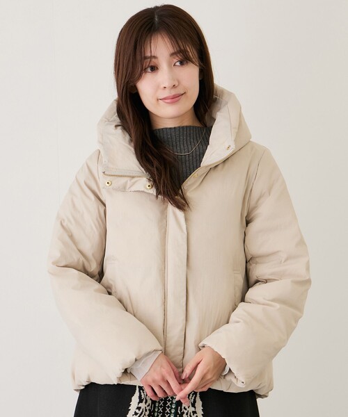 Jayro(ジャイロ)の「ナイロンマイクロタフタフード付きショートダウン(ダウンジャケット/コート・レディース・ブラック/ベージュ系その他2/ホワイト系その他・M)」の22枚目の写真