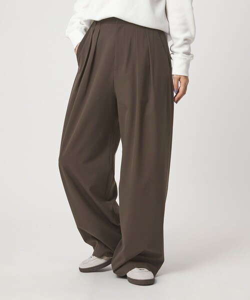 green label relaxing(グリーンレーベルリラクシング)の「【WEB限定】<at ease>オルマイ スラックス ウォッシャブル ストレッチ UVカット(スラックス・レディース・ブラック/ダークブラウン/ベージュ/ネイビー・SHORT/36/38)」の2枚目の写真