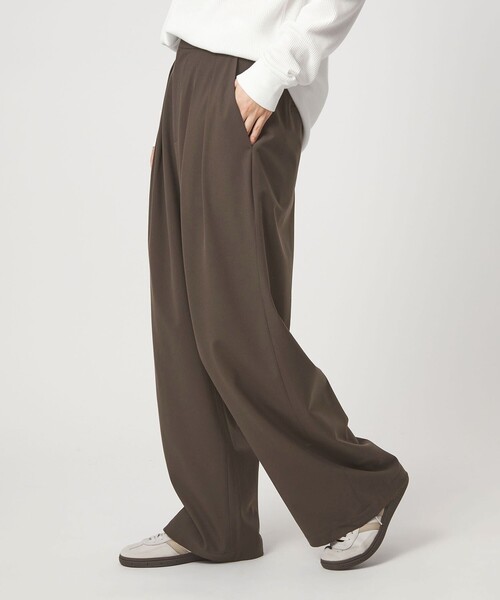 green label relaxing(グリーンレーベルリラクシング)の「【WEB限定】<at ease>オルマイ スラックス ウォッシャブル ストレッチ UVカット(スラックス・レディース・ブラック/ダークブラウン/ベージュ/ネイビー・SHORT/36/38)」の7枚目の写真