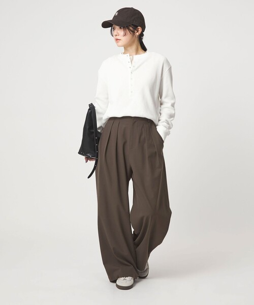 green label relaxing(グリーンレーベルリラクシング)の「【WEB限定】<at ease>オルマイ スラックス ウォッシャブル ストレッチ UVカット(スラックス・レディース・ブラック/ダークブラウン/ベージュ/ネイビー・SHORT/36/38)」の8枚目の写真