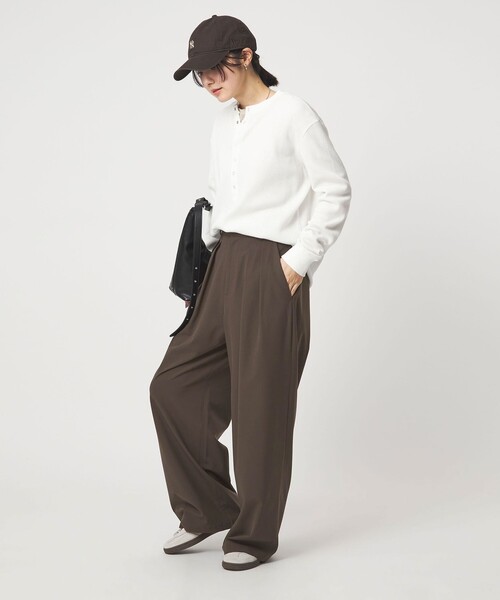 green label relaxing(グリーンレーベルリラクシング)の「【WEB限定】<at ease>オルマイ スラックス ウォッシャブル ストレッチ UVカット(スラックス・レディース・ブラック/ダークブラウン/ベージュ/ネイビー・SHORT/36/38)」の10枚目の写真