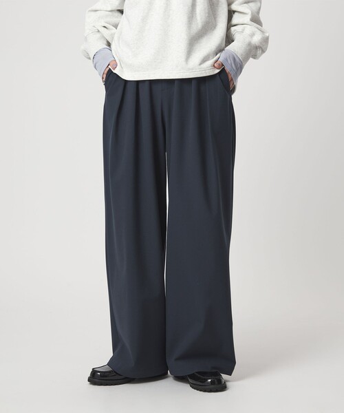 green label relaxing(グリーンレーベルリラクシング)の「【WEB限定】<at ease>オルマイ スラックス ウォッシャブル ストレッチ UVカット(スラックス・レディース・ブラック/ダークブラウン/ベージュ/ネイビー・SHORT/36/38)」の19枚目の写真