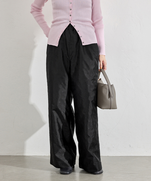 IENA（イエナ）の「ドットジャガード ギャザーパンツ（その他パンツ・レディース・ブラック・38/36）」の4枚目の写真