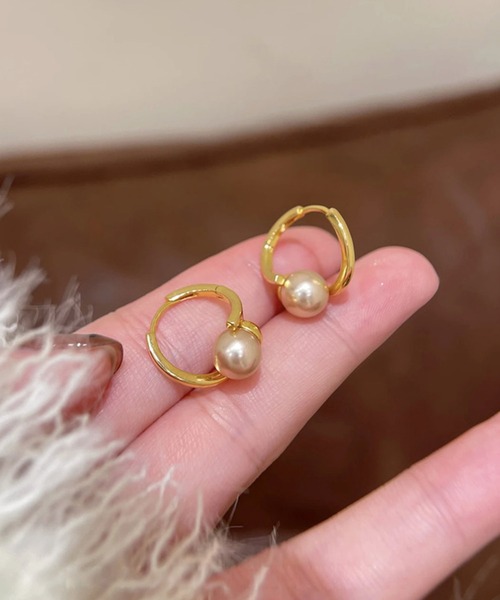 blackdia ocean（ブラックダイヤオーシャン）の「blackdia ocean シャンパン パール フープピアス（ピアス（両耳用）・レディース・ゴールド・FREE）」の4枚目の写真