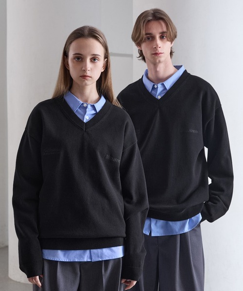 CLEL(クレイル)の「【CLEL】Basic Embroidered V-Neck Knit / ベーシック 刺繍Vネックニット(ニット/セーター・メンズ・ダークネイビー/グレー/ブラック・S/M/L/XS)」の1枚目の写真