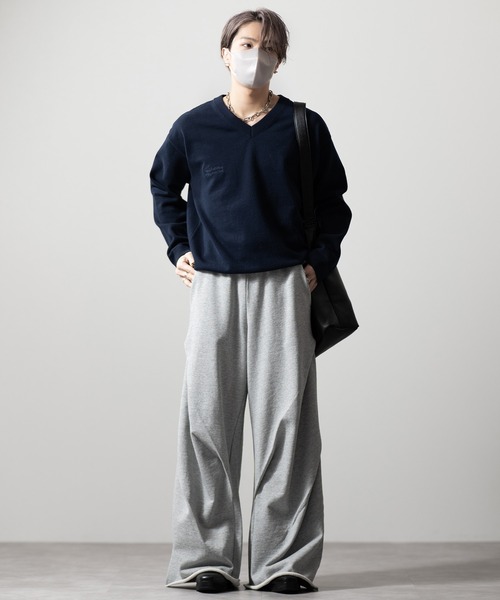 CLEL(クレイル)の「【CLEL】Basic Embroidered V-Neck Knit / ベーシック 刺繍Vネックニット(ニット/セーター・メンズ・ダークネイビー/グレー/ブラック・S/M/L/XS)」の8枚目の写真