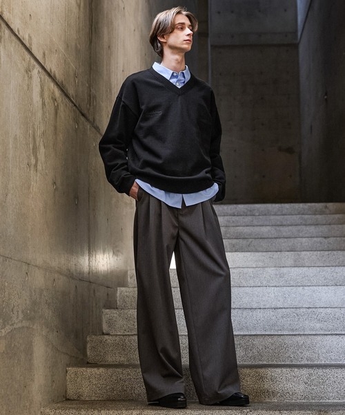 CLEL(クレイル)の「【CLEL】Basic Embroidered V-Neck Knit / ベーシック 刺繍Vネックニット(ニット/セーター・メンズ・ダークネイビー/グレー/ブラック・S/M/L/XS)」の20枚目の写真