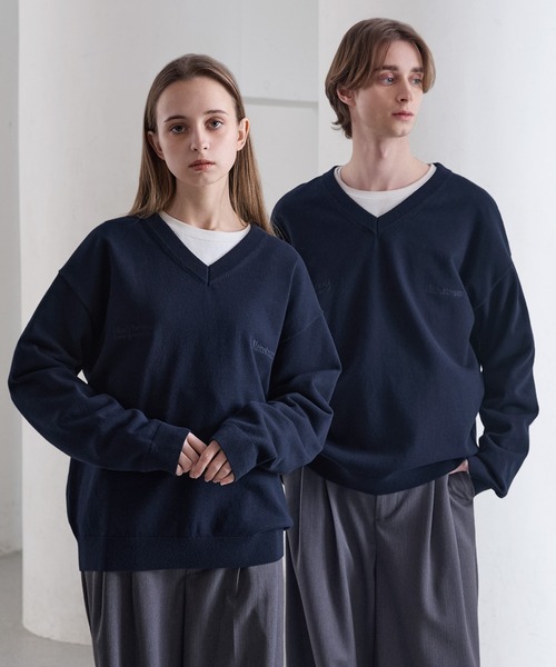 CLEL】Basic Embroidered V-Neck Knit / ベーシック 刺繍Vネックニット