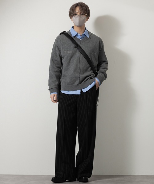 CLEL(クレイル)の「【CLEL】Basic Embroidered V-Neck Knit / ベーシック 刺繍Vネックニット(ニット/セーター・メンズ・ダークネイビー/グレー/ブラック・S/M/L/XS)」の4枚目の写真