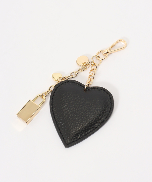 La TOTALITE（ラトータリテ）の「AULENTTI/オウレンティ  レザーハートチャーム（その他小物・レディース・レッド/ブラック/アイボリー・FREE）」の4枚目の写真